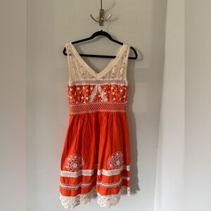 🧡🍊Moulinette Soeurs Orange and White Sleeveless V-Neck Sundress